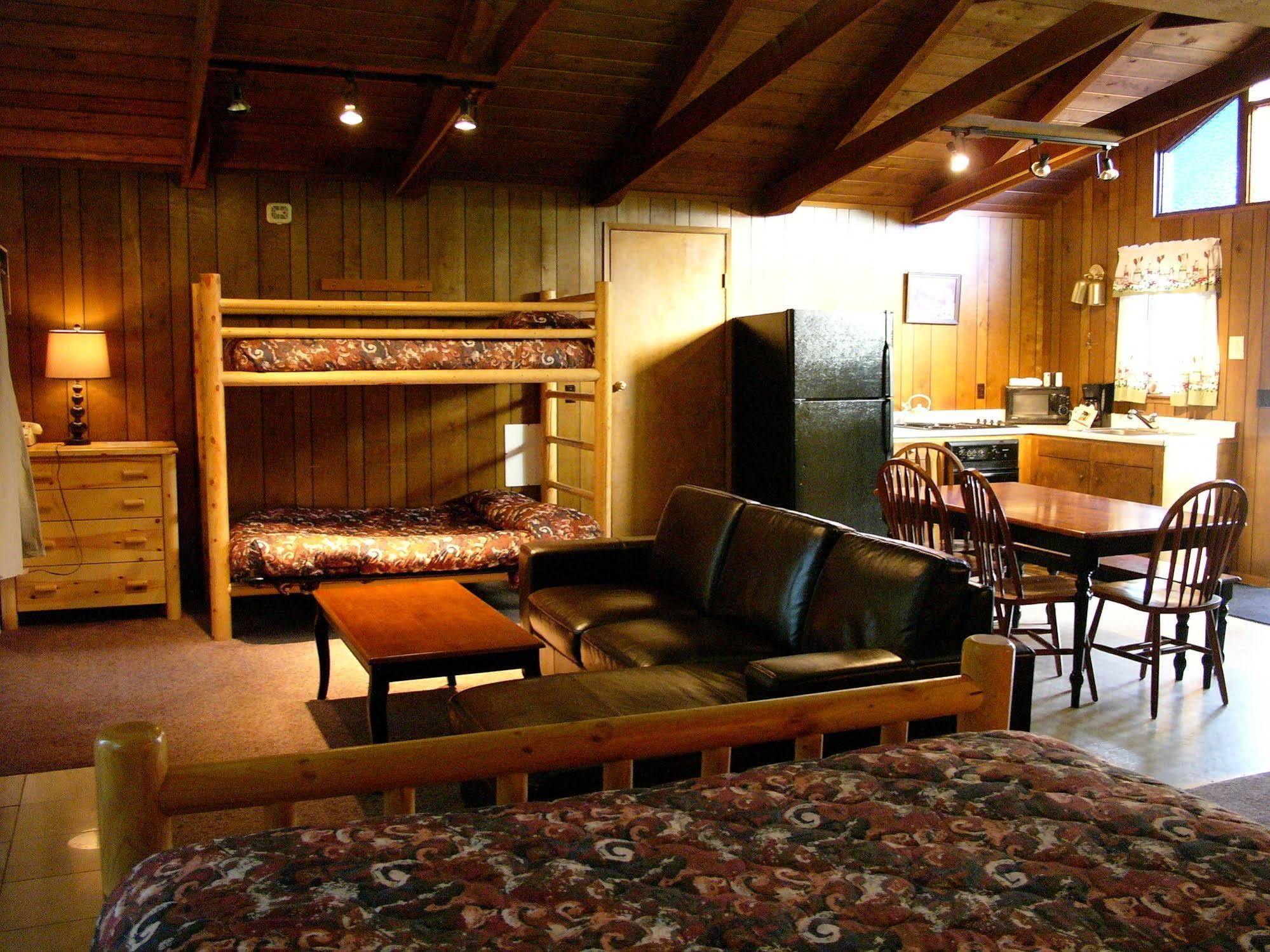 Mountain View Lodge - No Pets Allowed Packwood Buitenkant foto